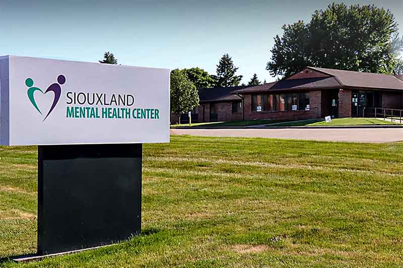 Exterior building and sign at Siouxland Mental Health Center